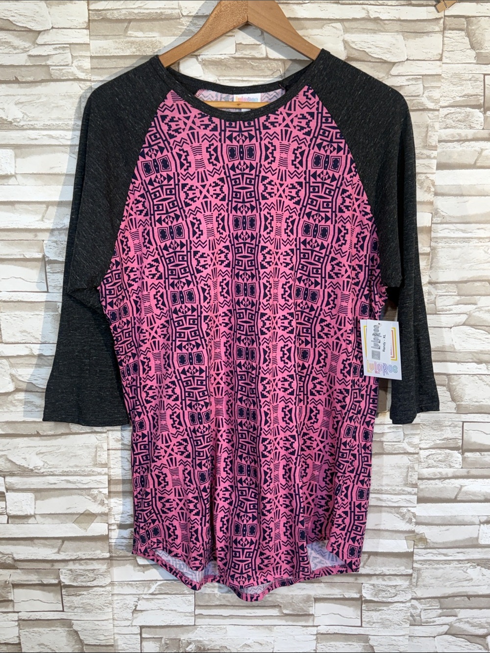 LuLaRoe XL Pink Geometric Raglan Randy Tee - Picture 2 of 9